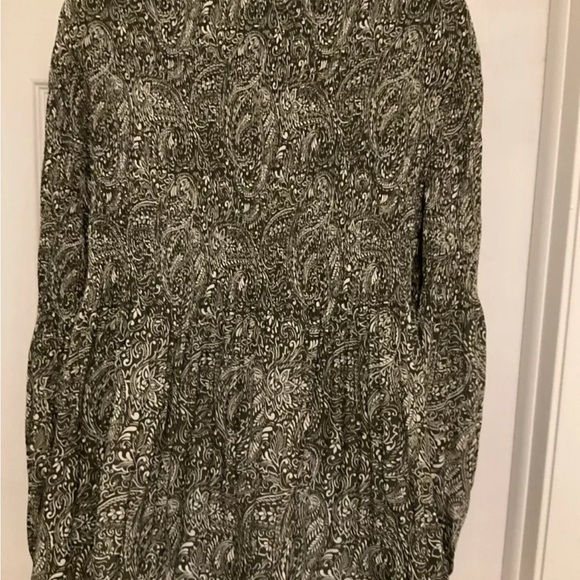 Cable & Gauge Women’s Crinkle Olive Green/White Boho Peasant Top Size L - Picture 2 of 8